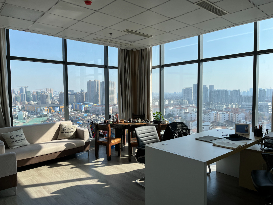 工作區.jpg 工作區.jpg